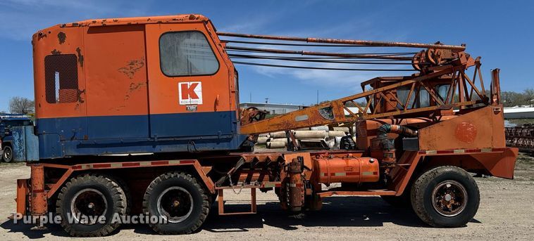 image for item DV2534 Koehring 64-607 CC crane