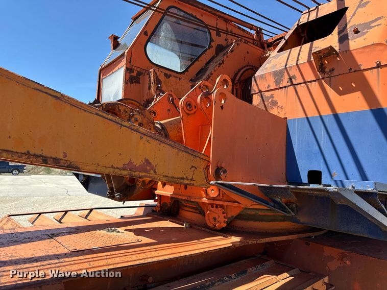 image for item DV2534 Koehring 64-607 CC crane
