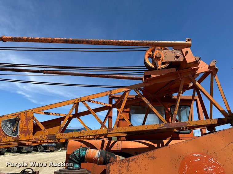 image for item DV2534 Koehring 64-607 CC crane
