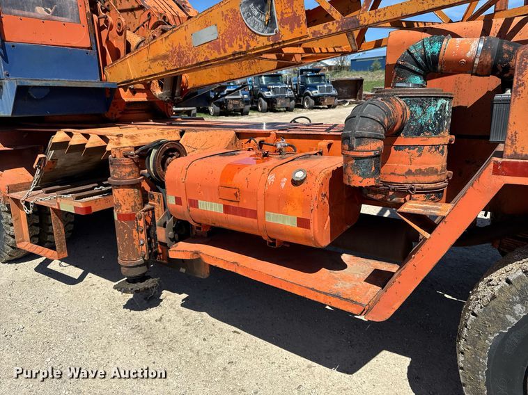 image for item DV2534 Koehring 64-607 CC crane