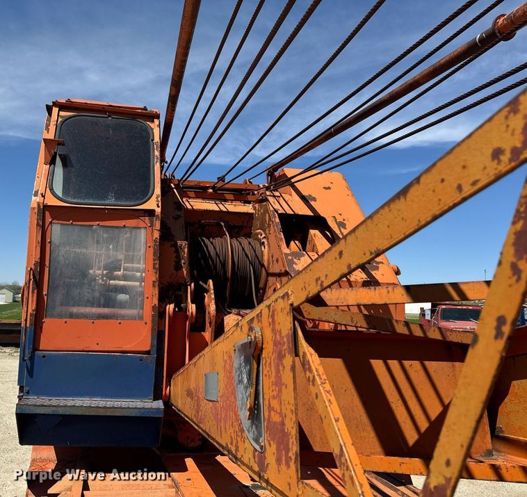 image for item DV2534 Koehring 64-607 CC crane