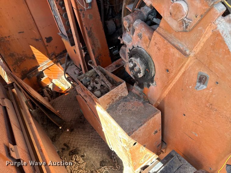 image for item DV2534 Koehring 64-607 CC crane