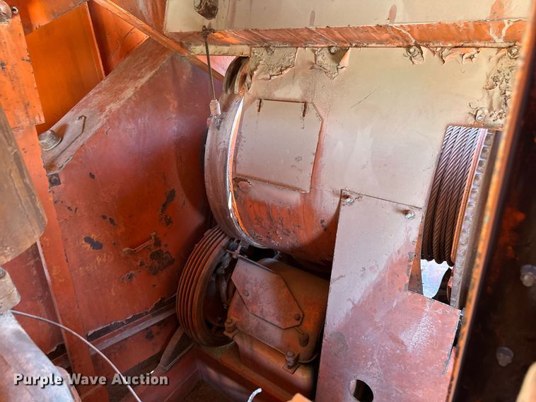 image for item DV2534 Koehring 64-607 CC crane