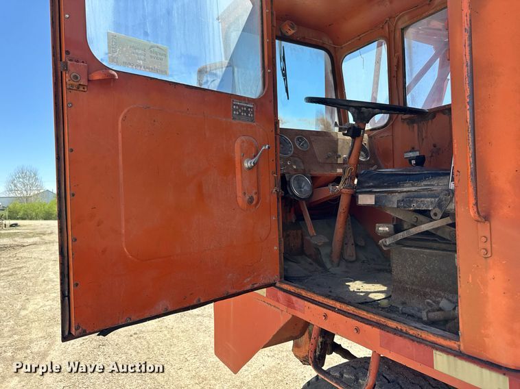 image for item DV2534 Koehring 64-607 CC crane