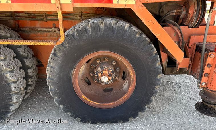 image for item DV2534 Koehring 64-607 CC crane