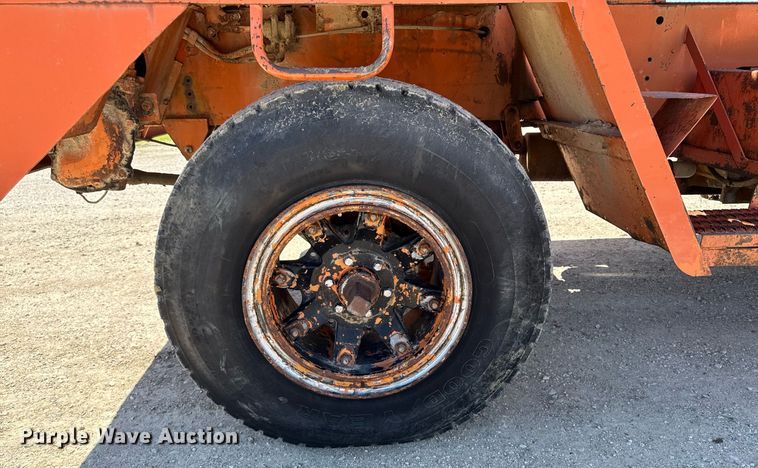 image for item DV2534 Koehring 64-607 CC crane