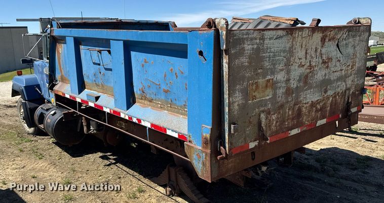image for item DV2536 2000 Mack RD688S dump truck