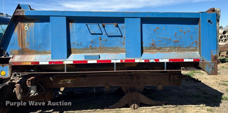 image for item DV2536 2000 Mack RD688S dump truck