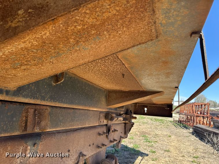 image for item DV2536 2000 Mack RD688S dump truck