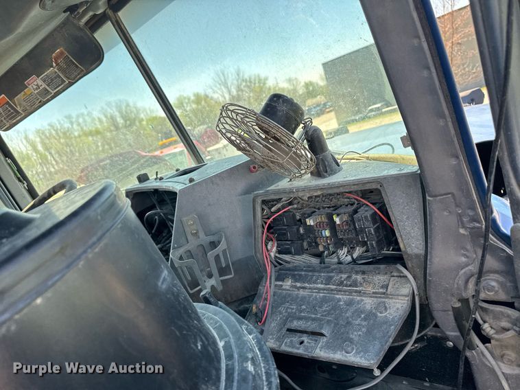 image for item DV2536 2000 Mack RD688S dump truck