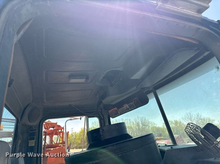 image for item DV2536 2000 Mack RD688S dump truck