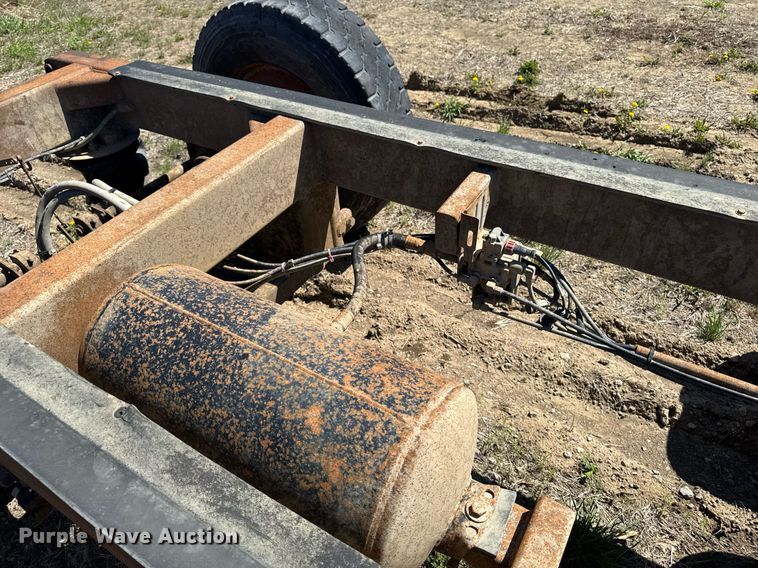 image for item DV2537 2010 Brady end dump pup trailer chassis