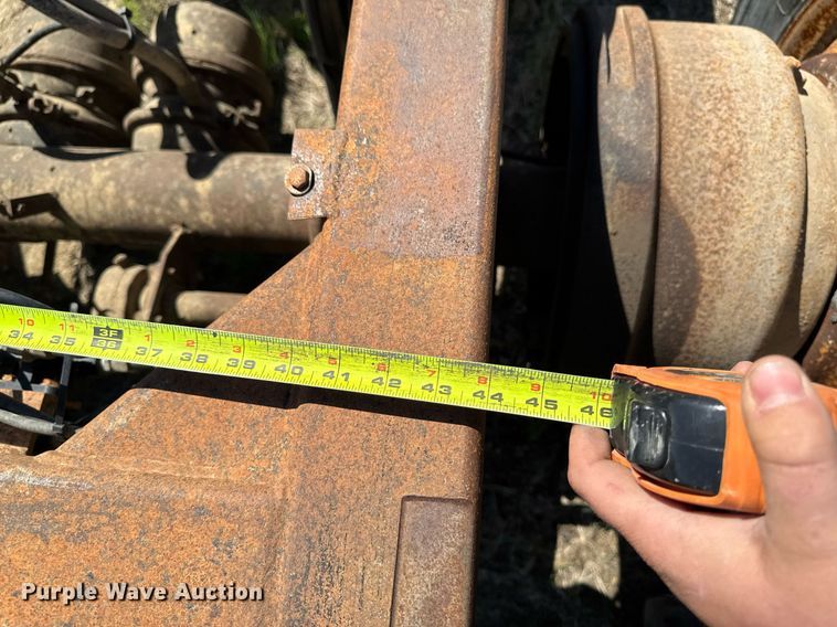 image for item DV2537 2010 Brady end dump pup trailer chassis