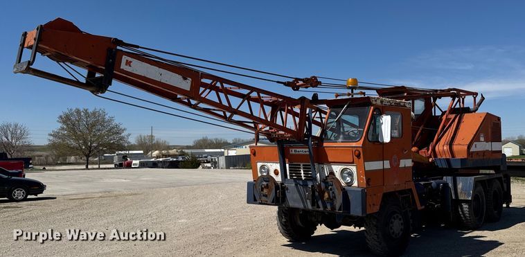 image for item DV2538 1975 Bantam 306 crane