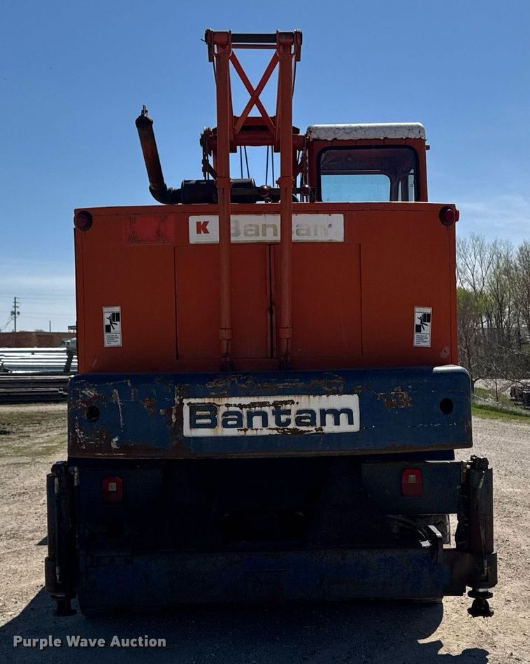 image for item DV2538 1975 Bantam 306 crane