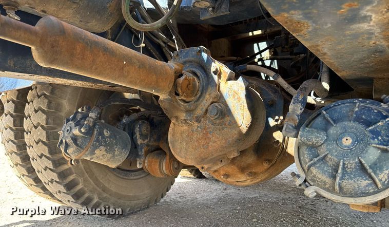 image for item DV2538 1975 Bantam 306 crane