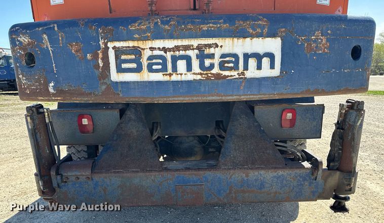 image for item DV2538 1975 Bantam 306 crane