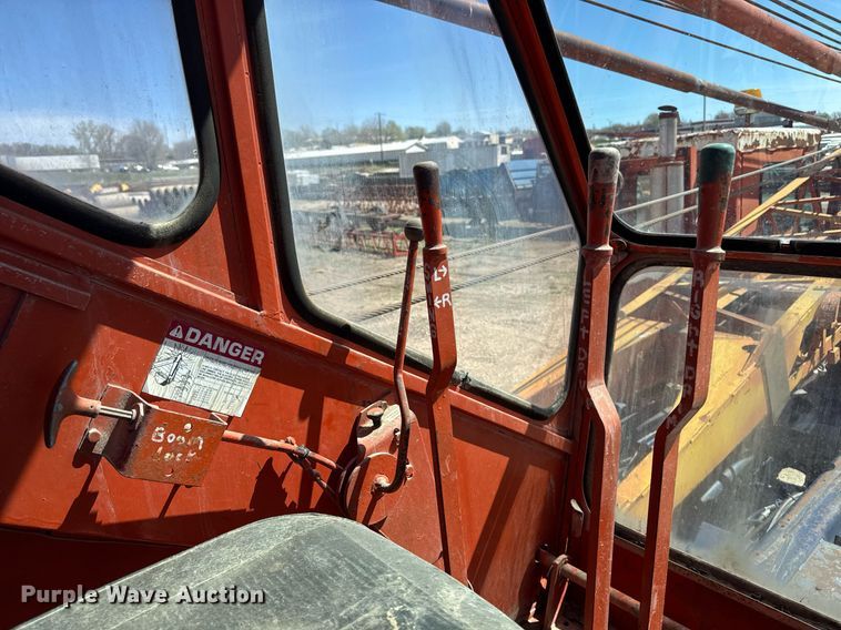 image for item DV2538 1975 Bantam 306 crane