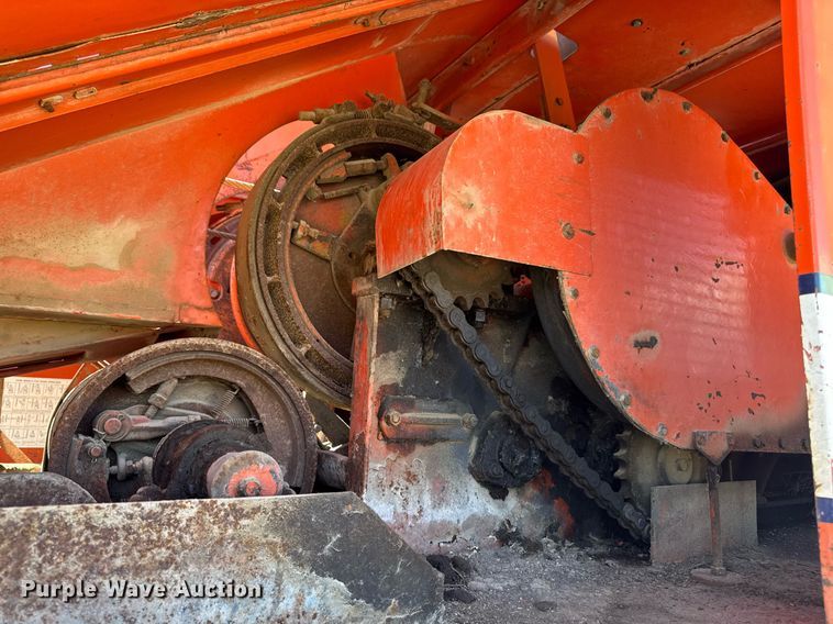 image for item DV2538 1975 Bantam 306 crane