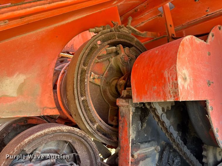 image for item DV2538 1975 Bantam 306 crane