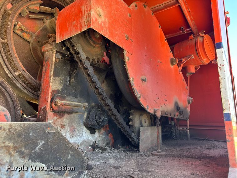 image for item DV2538 1975 Bantam 306 crane