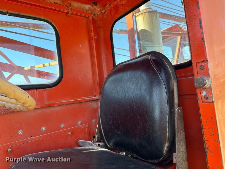 image for item DV2538 1975 Bantam 306 crane