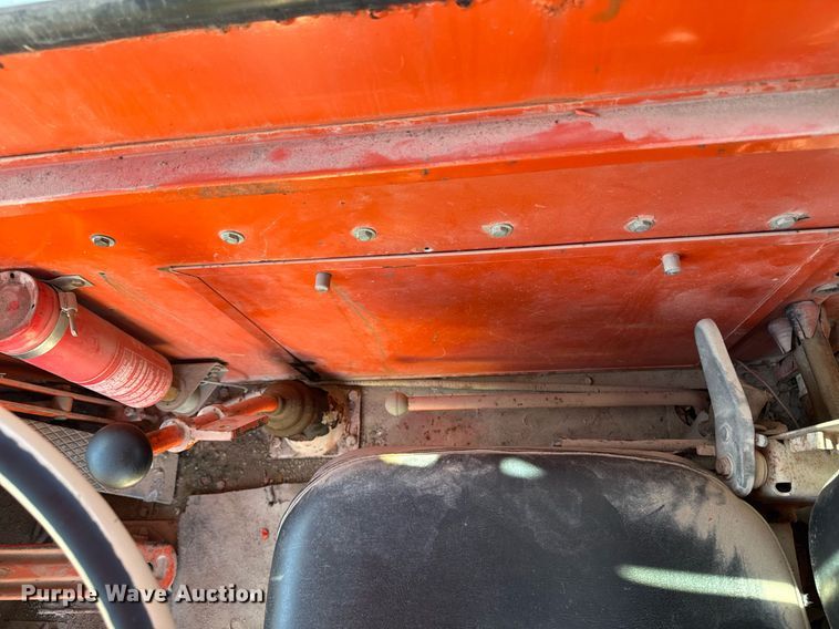 image for item DV2538 1975 Bantam 306 crane