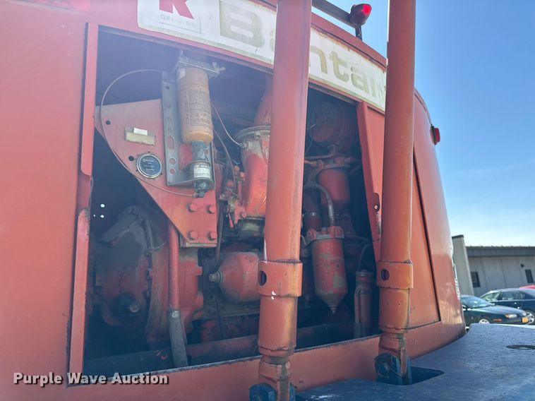 image for item DV2538 1975 Bantam 306 crane