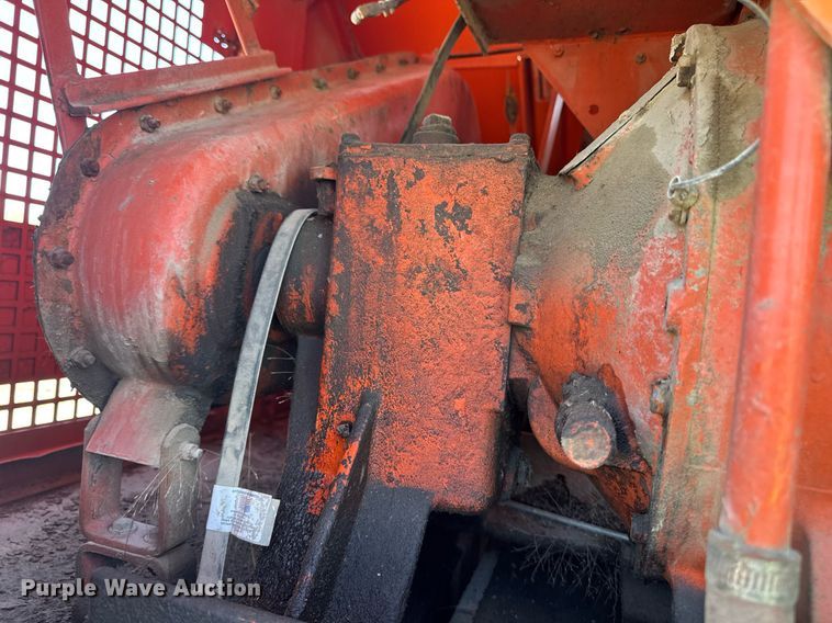 image for item DV2538 1975 Bantam 306 crane