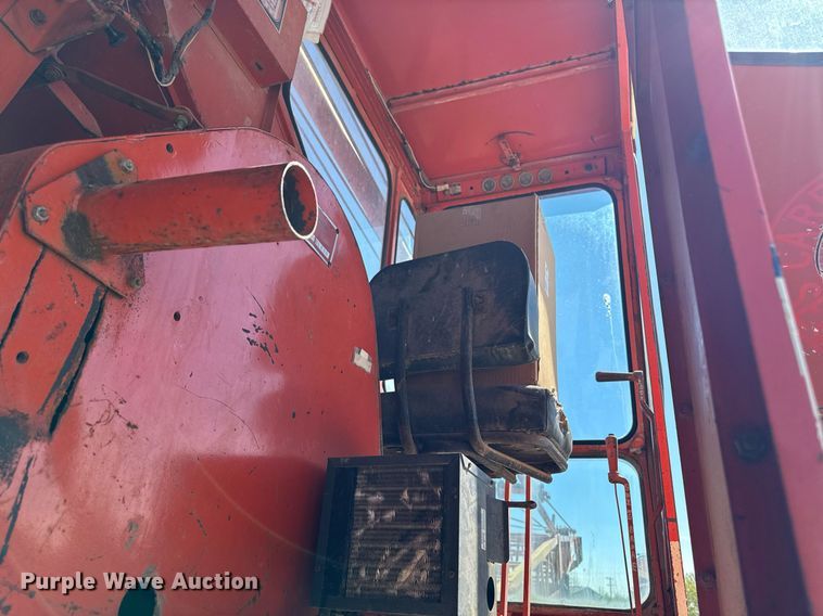 image for item DV2538 1975 Bantam 306 crane