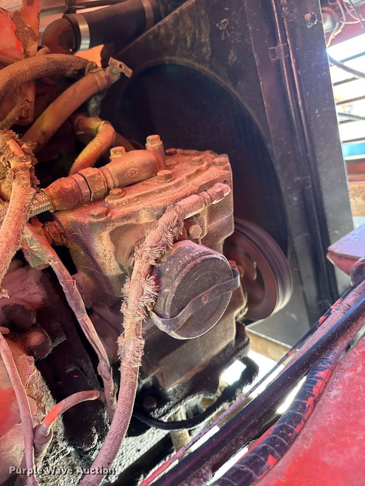 image for item DV2538 1975 Bantam 306 crane