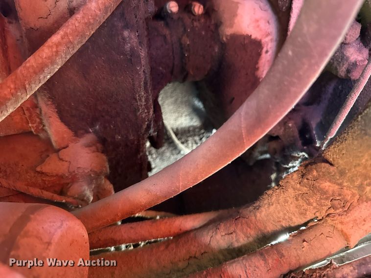 image for item DV2538 1975 Bantam 306 crane