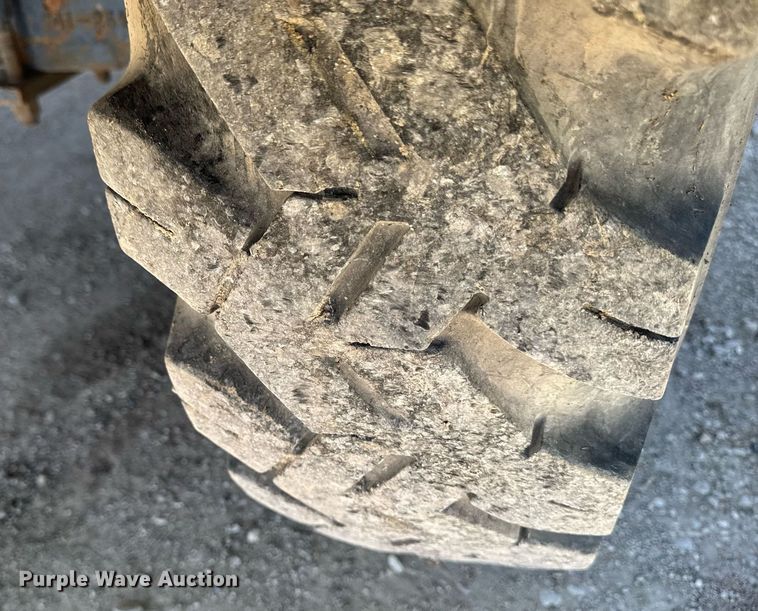 image for item DV2538 1975 Bantam 306 crane