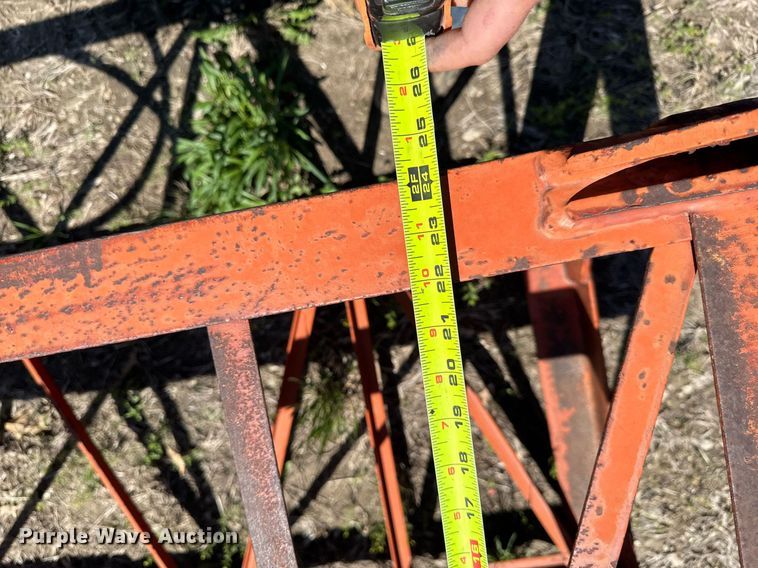 image for item DV2538 1975 Bantam 306 crane