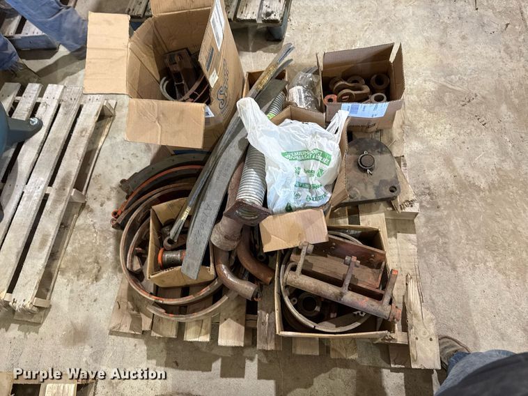 image for item DV2538 1975 Bantam 306 crane