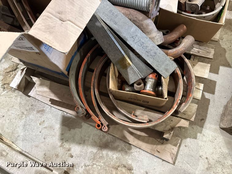 image for item DV2538 1975 Bantam 306 crane