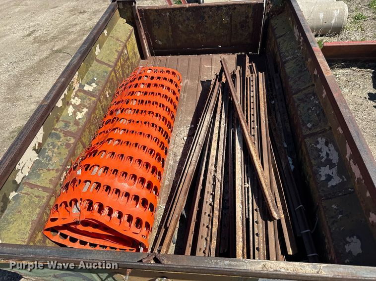 image for item DV2541 1989 Shop built utility trailer