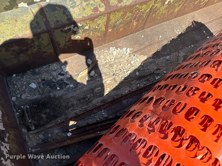 image for item DV2541 1989 Shop built utility trailer