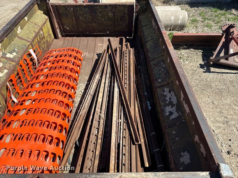 image for item DV2541 1989 Shop built utility trailer