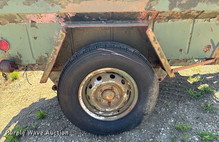 image for item DV2541 1989 Shop built utility trailer