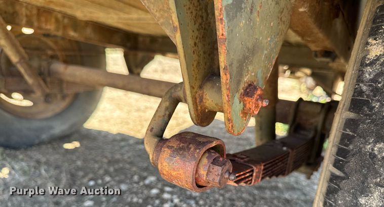 image for item DV2541 1989 Shop built utility trailer