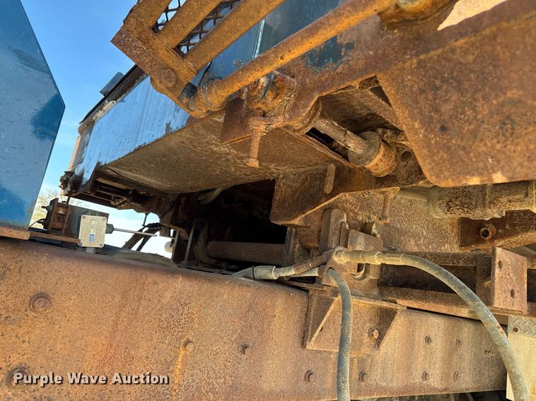 image for item DV2543 2004 International 7600 dump truck