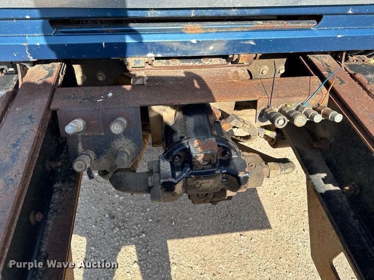 image for item DV2543 2004 International 7600 dump truck