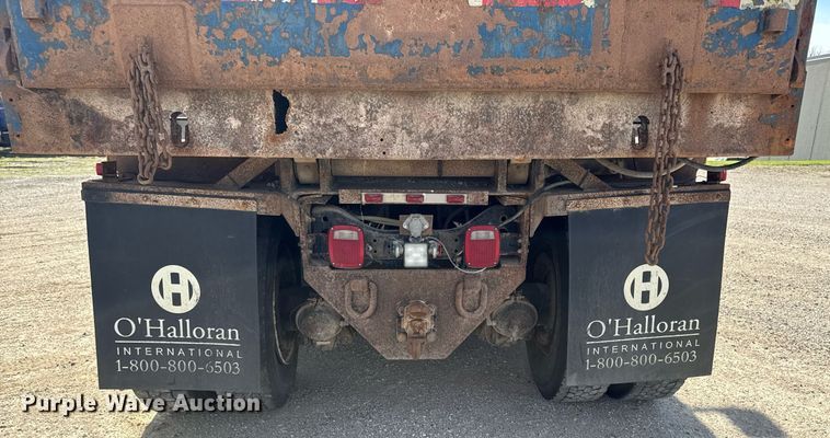 image for item DV2543 2004 International 7600 dump truck