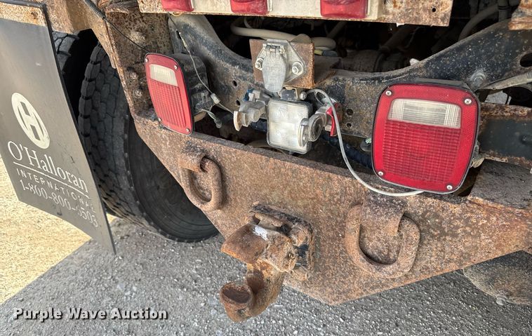 image for item DV2543 2004 International 7600 dump truck