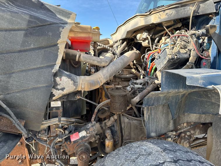 image for item DV2543 2004 International 7600 dump truck