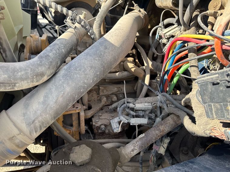 image for item DV2543 2004 International 7600 dump truck