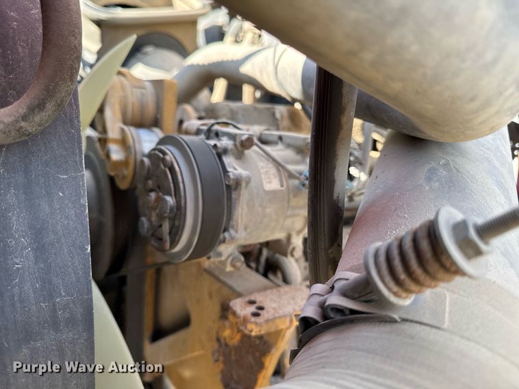 image for item DV2543 2004 International 7600 dump truck