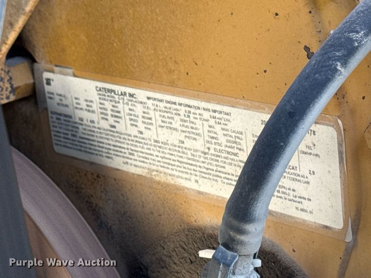 image for item DV2543 2004 International 7600 dump truck