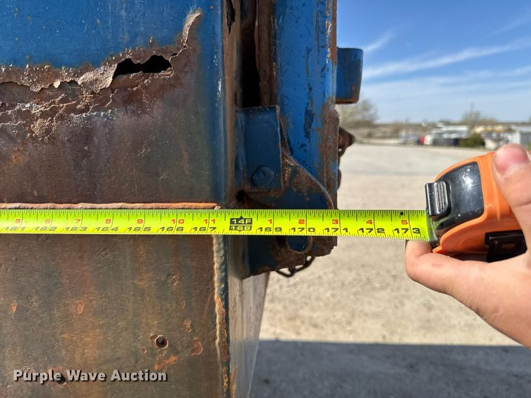 image for item DV2544 2004 International 7600 dump truck